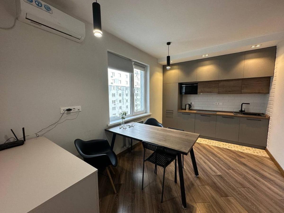 Apartment Medinahotelkz, # 105, вид на горы около арбата, Halal Almaty