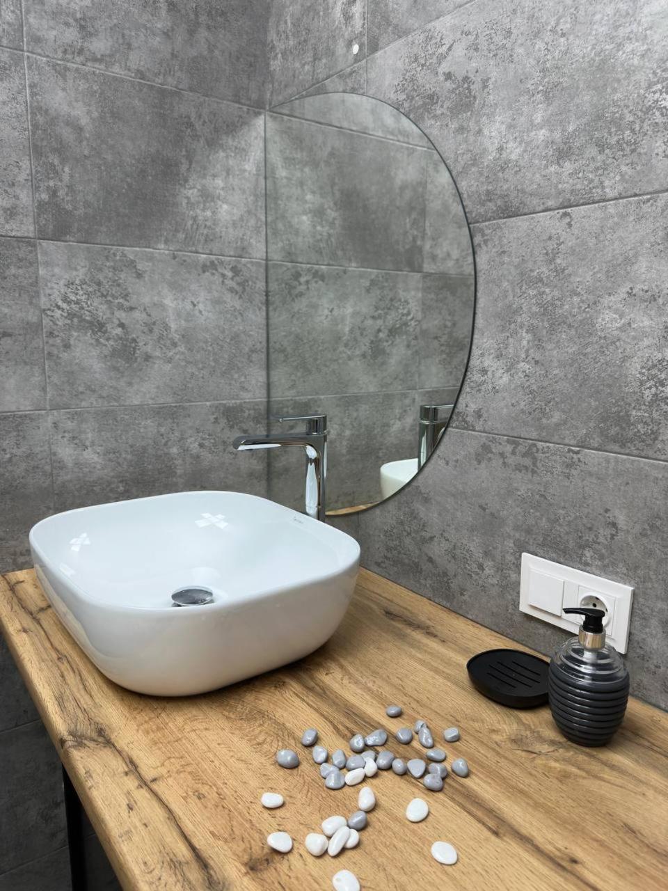 Apartment Medinahotelkz, # 105, вид на горы около арбата, Halal